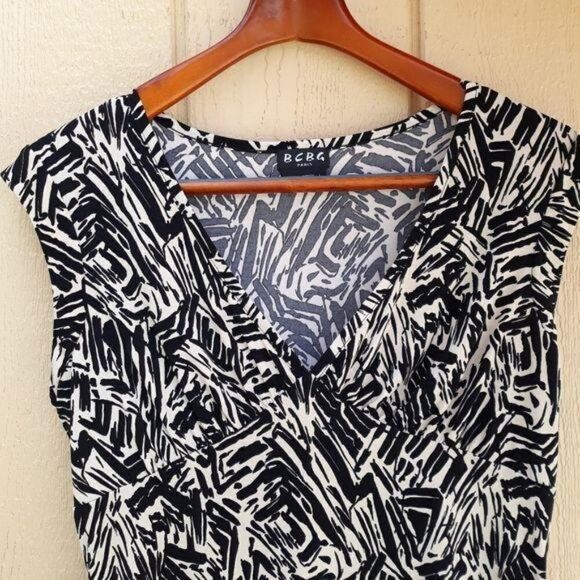 Vintage BCBG Paris Top Stretch Plunging V Sleeveless Abstract Geometric Y2K Sz L - Picture 5 of 8